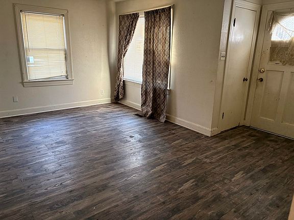 2nd image of 328 Lett St