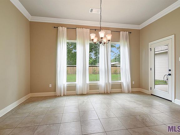 5th image of 18247 Old Trail Dr