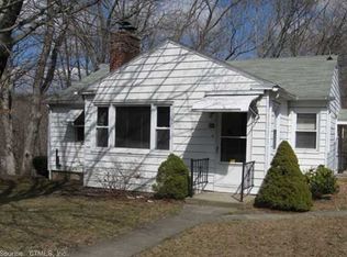 93 Maple Ave, Uncasville, CT 06382