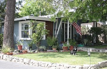 1st image of 3726 1st Ave