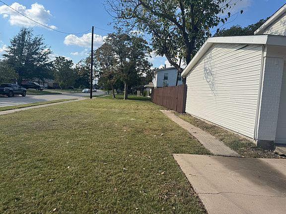 3rd image of 3521 Byrd Dr