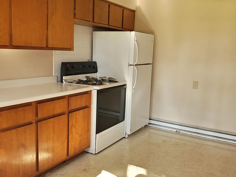 2nd image of 306 W Fayette St APT 1
