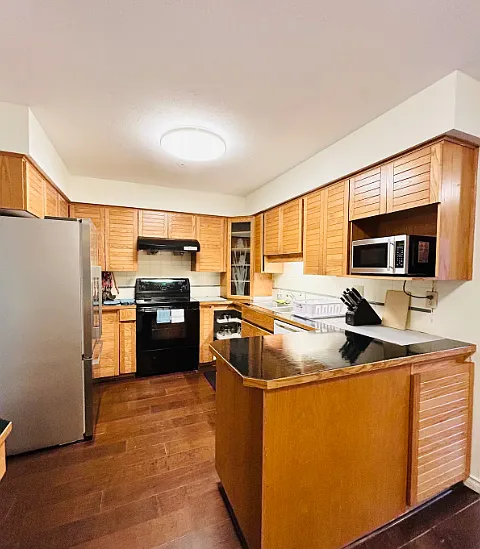 Lancaster Pl — Photo 19