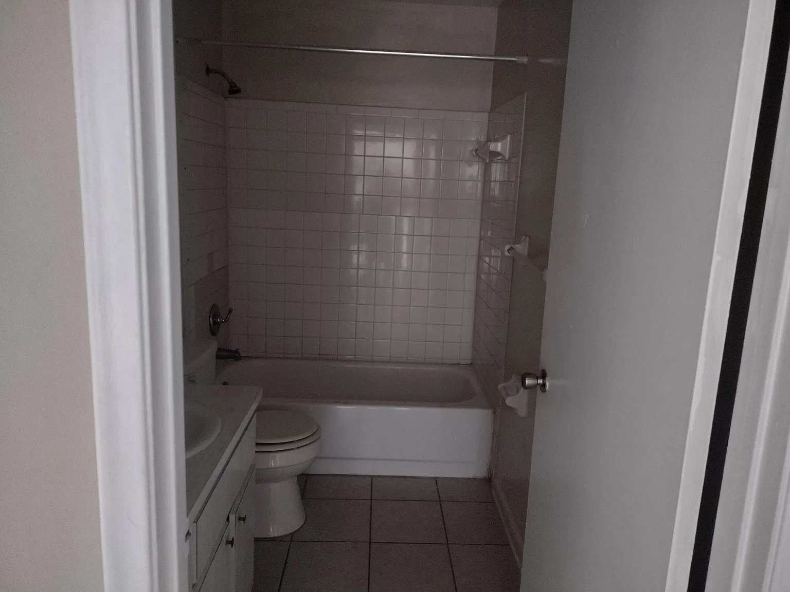 2 bed, 1.0 bath, 1647 sqft, $1,850 — Photo 3