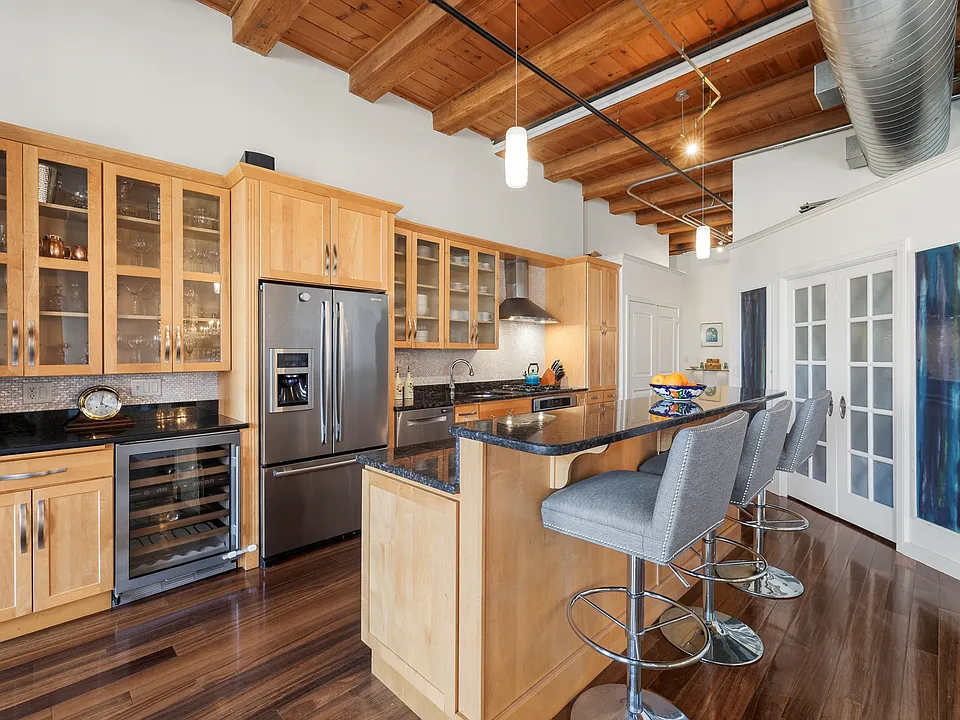 35 Channel Center St #210F