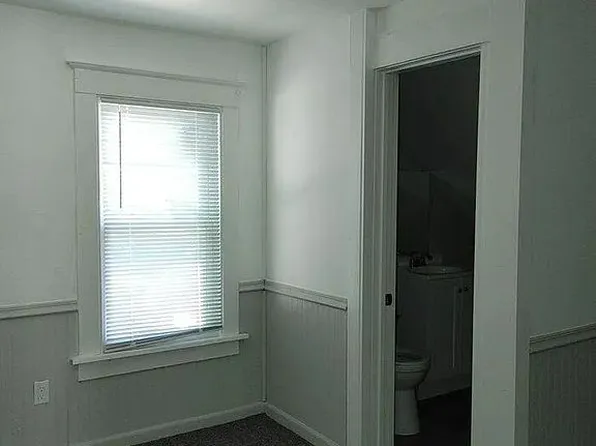 3204 Caledonia St, Racine, WI 53402