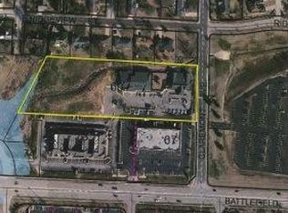 2937 S Claremont Avenue, Springfield, MO 65804