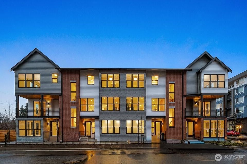 1st image of 697 NW Locust ST (Homesite #8)