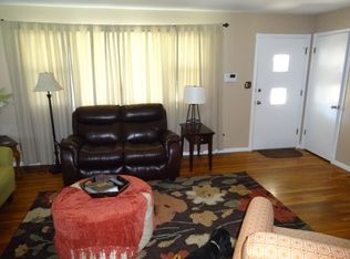 16 Rutledge Dr, Terre Haute, IN 47803