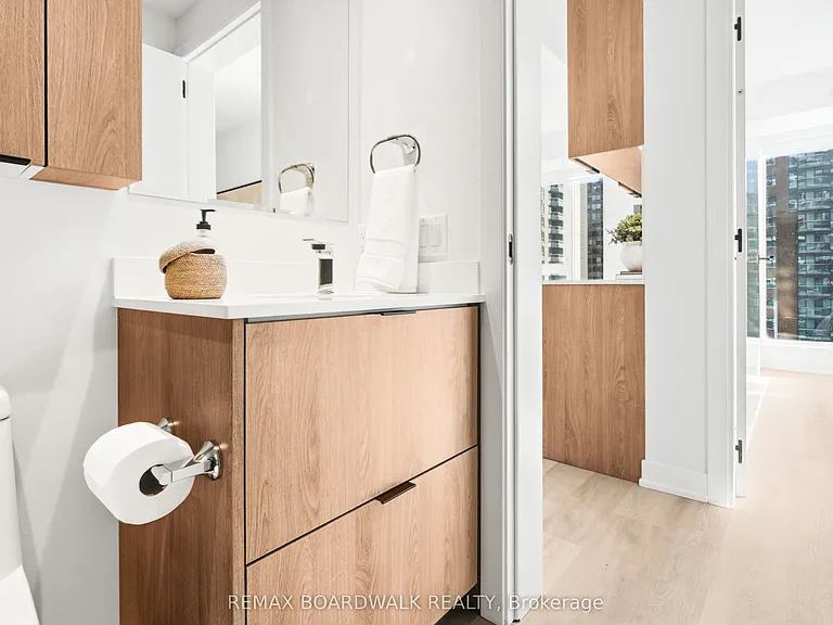391 Slater St #904 — Photo 14