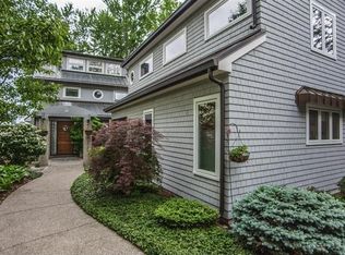 7594 Base Lake Dr, Dexter, MI 48130