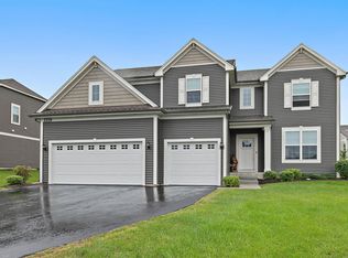 1119 Glengary Cir, Crystal Lake, IL 60012