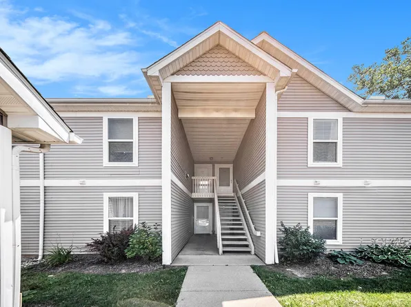 1417 Heatherwood Ln, Ann Arbor, MI 48108