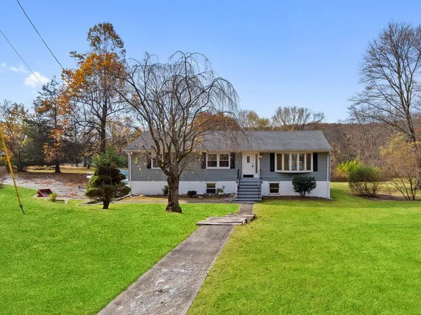 55 Anna Street, Carmel, NY 10512