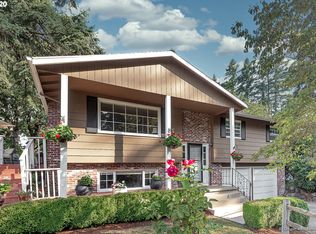 6165 SW Pamela St, Portland, OR 97219