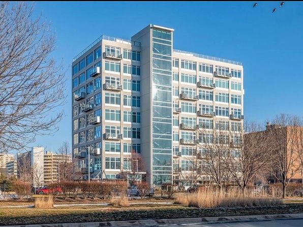 120 SW 5th St UNIT 402