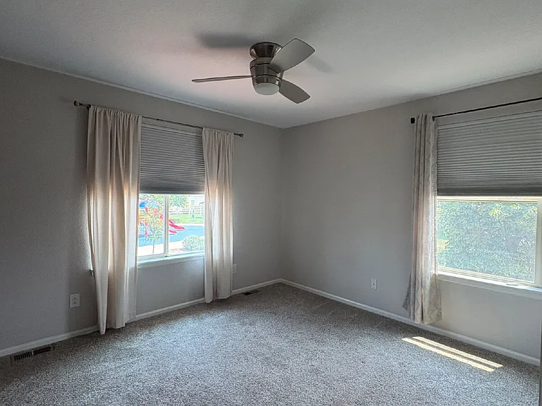 10652 Forester Pl — Photo 14