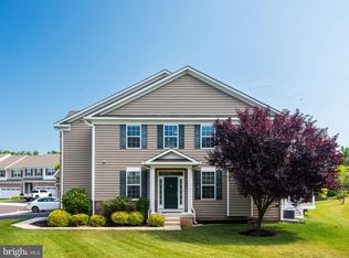 210 Fairfield Cir W, Royersford, PA 19468