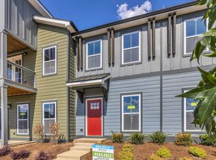 2437 E 17th St, Chattanooga, TN 37404