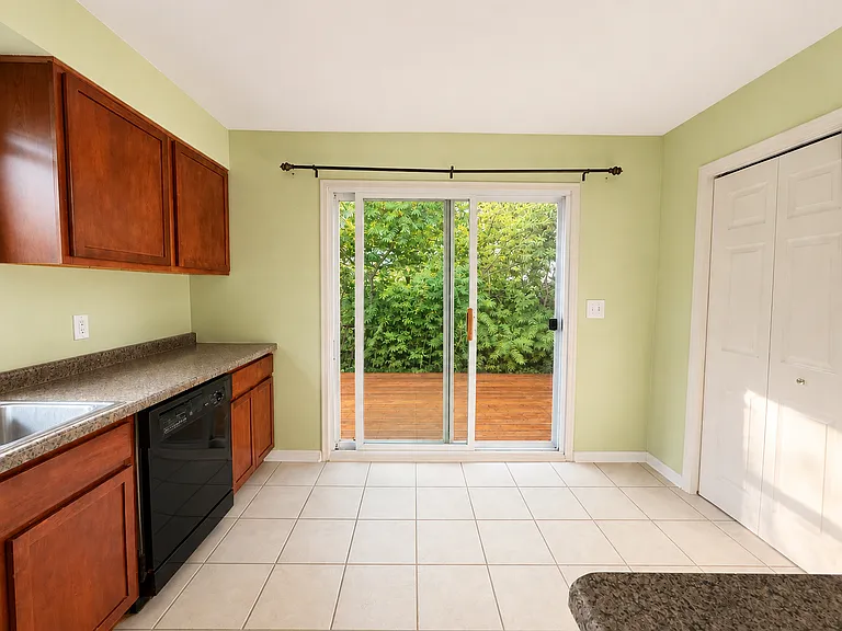 113 Craig Ave #113 — Photo 8