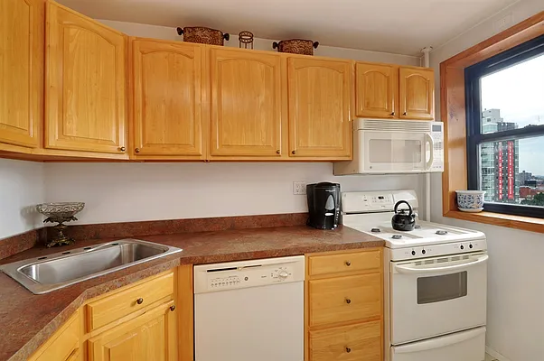 Sold by Corcoran | media 10