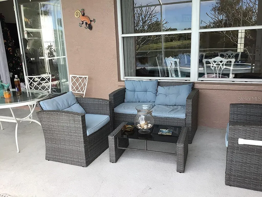 4 bed, 2.0 bath, 1798 sqft, $3,400 — Photo 3