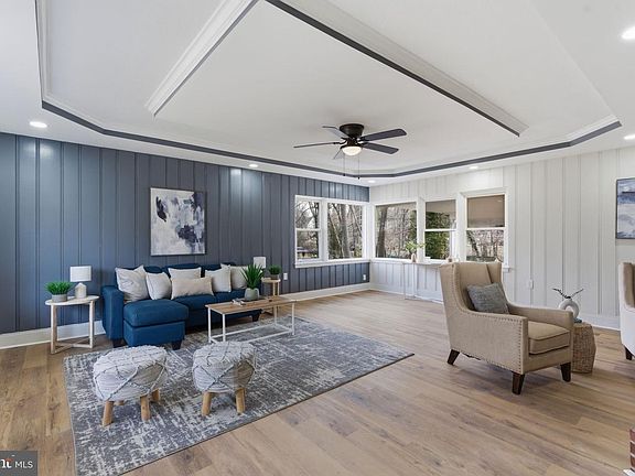 2nd image of 4021 Villa Nova Rd