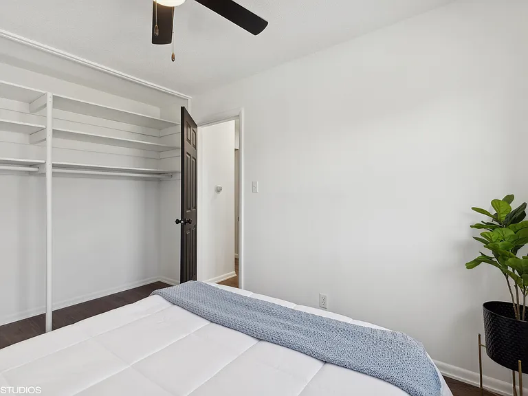 Twin Oaks Residences LLC — Photo 20