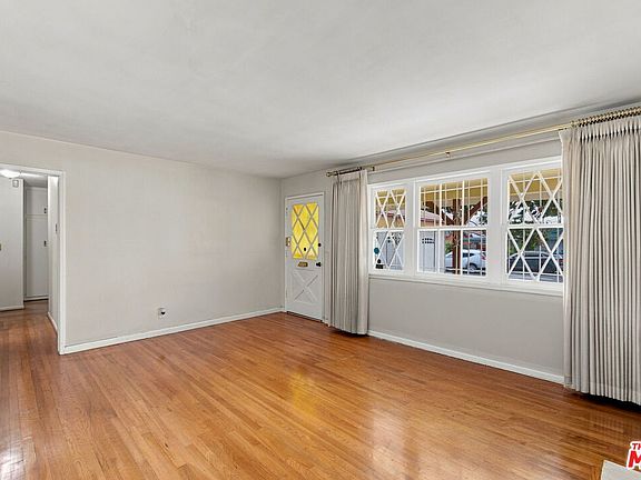 4th image of 909 E Nordby St
