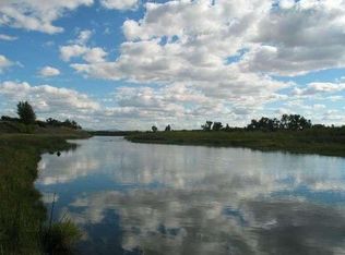 150 Jayhawk Ln, Ulm, MT 59485