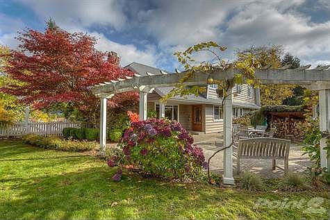 1st image of 10897 Maiden Ln NE