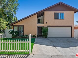 19930 Lanark St, Winnetka, CA 91306