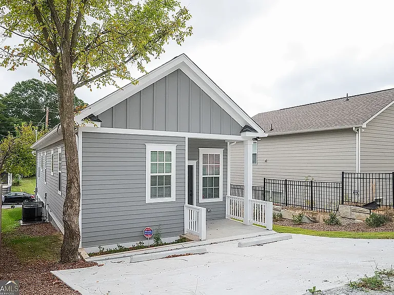 514 Griffin St NW — Photo 15