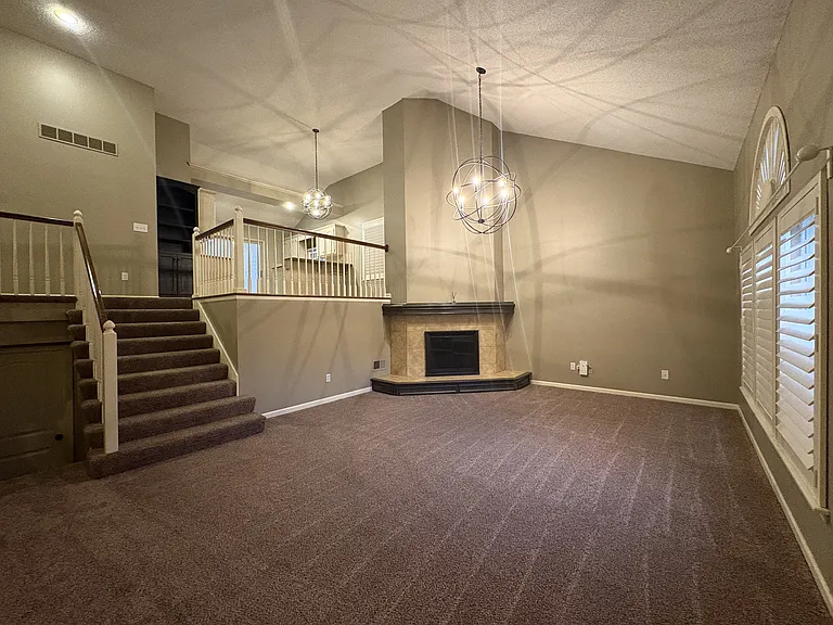 5325 NE Sunshine Dr — Photo 12