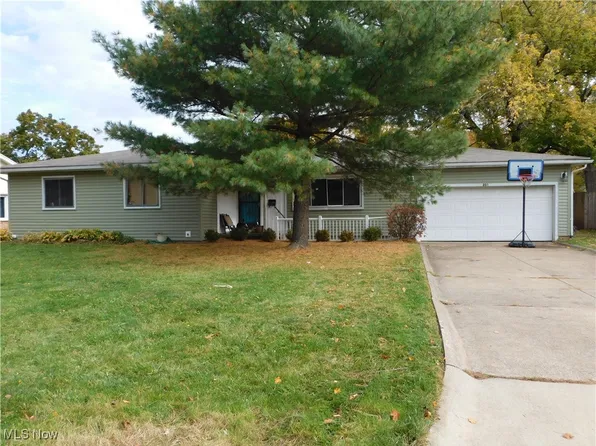 201 N Woodhill Dr, Amherst, OH 44001