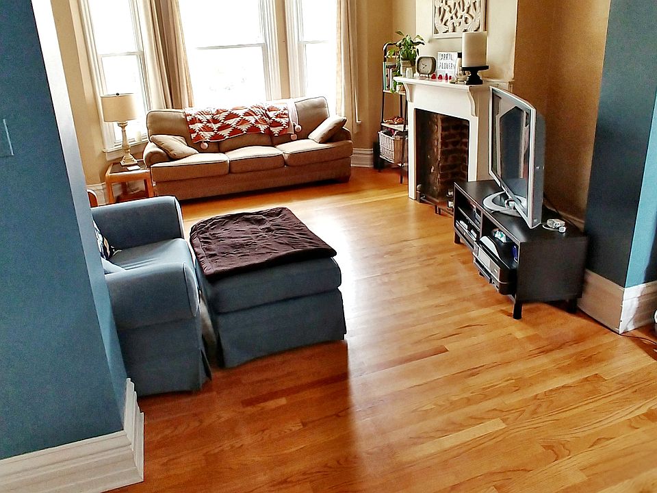 1st image of 1921 W Larchmont Ave #1