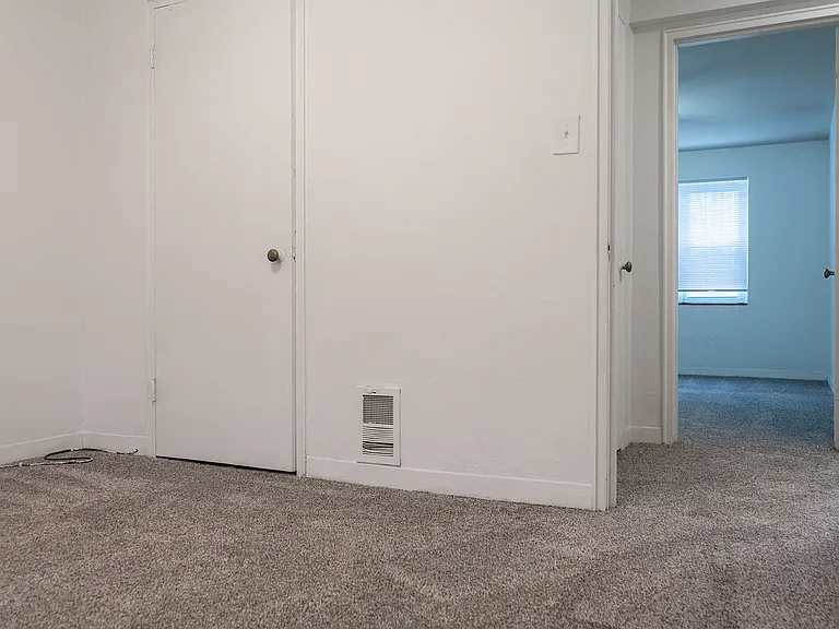 112 Hilands Pl — Photo 23