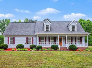 100 Linnett Ct, Youngsville, NC 27596