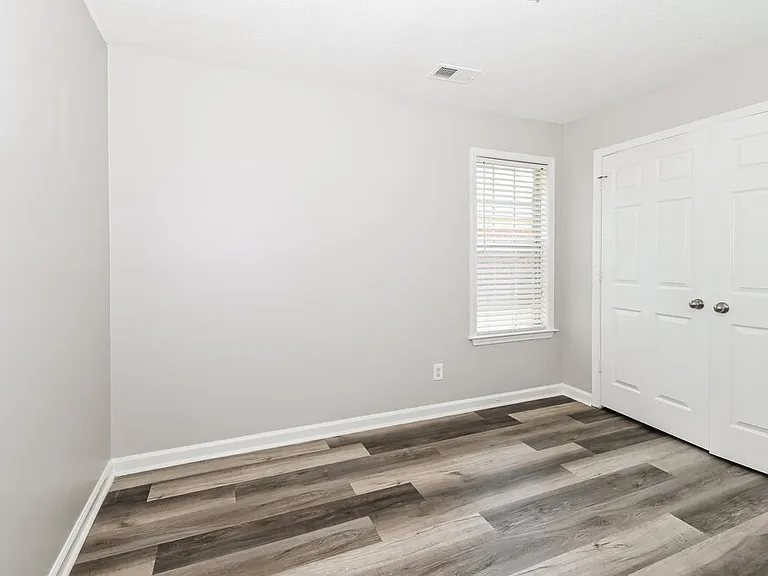 10594 Wyckford Dr — Photo 13