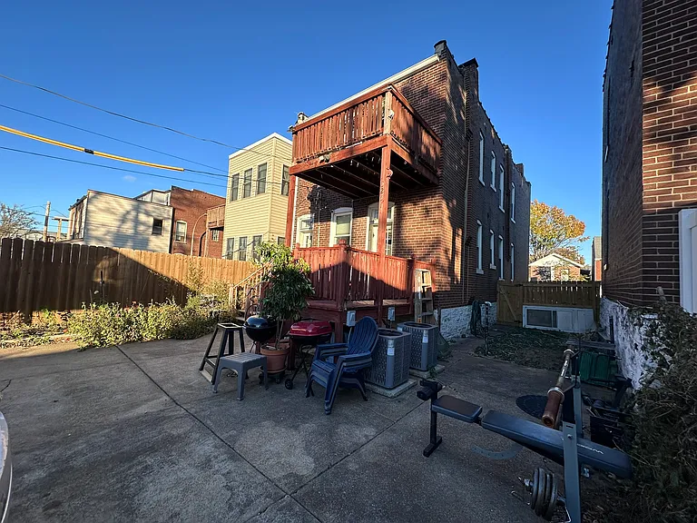 3251 Morganford Rd — Photo 33