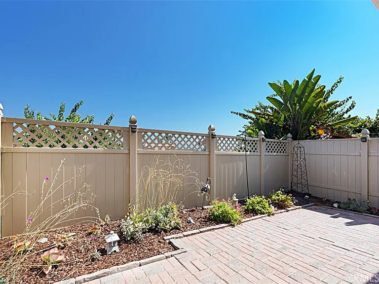 712 Calle Divino — Photo 30