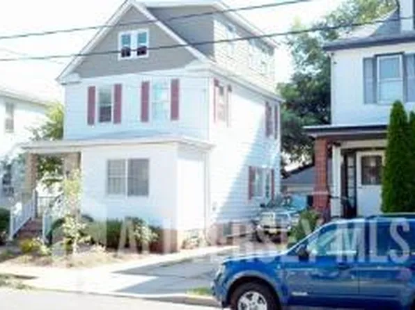 15 Dix St, New Brunswick, NJ 08901