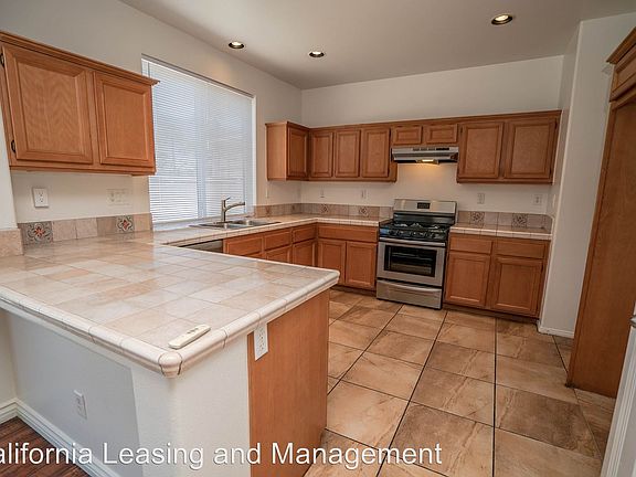 5th image of 17561 Poplar Point Ln