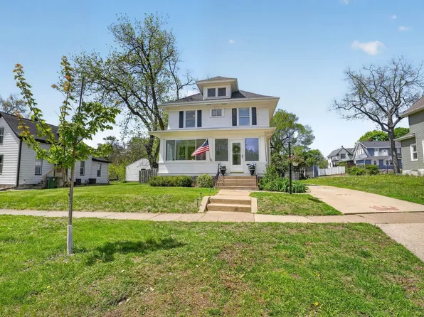 1815 Clay St, Cedar Falls, IA 50613