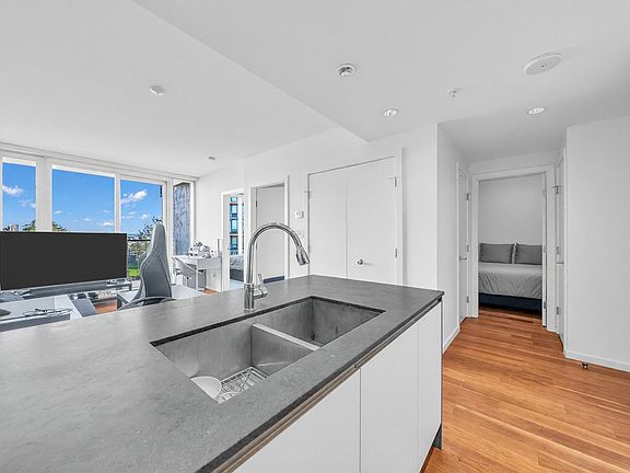 5th image of 8488 Cornish St #908