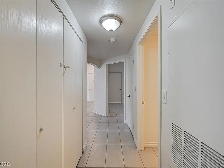 9000 Las Vegas Blvd S #1008 — Photo 31