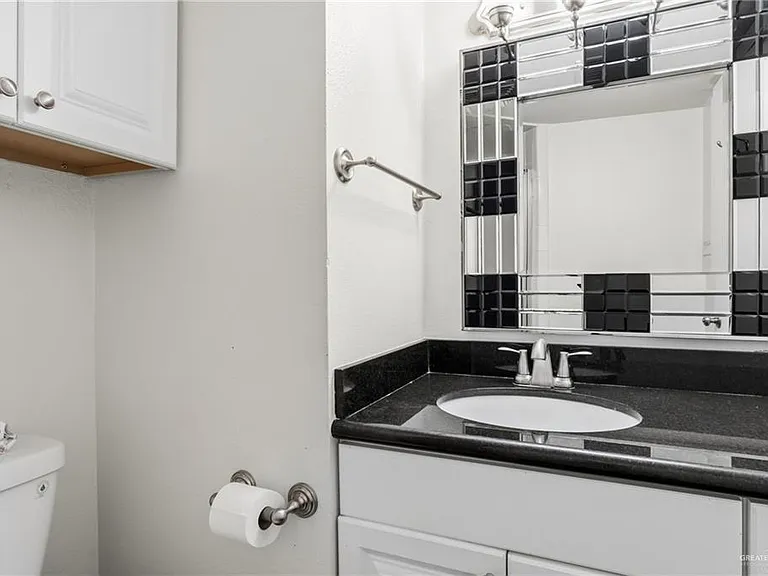 2900 Ashley Dr #101 — Photo 14