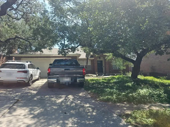 2610 Concan St, San Antonio, TX 78251