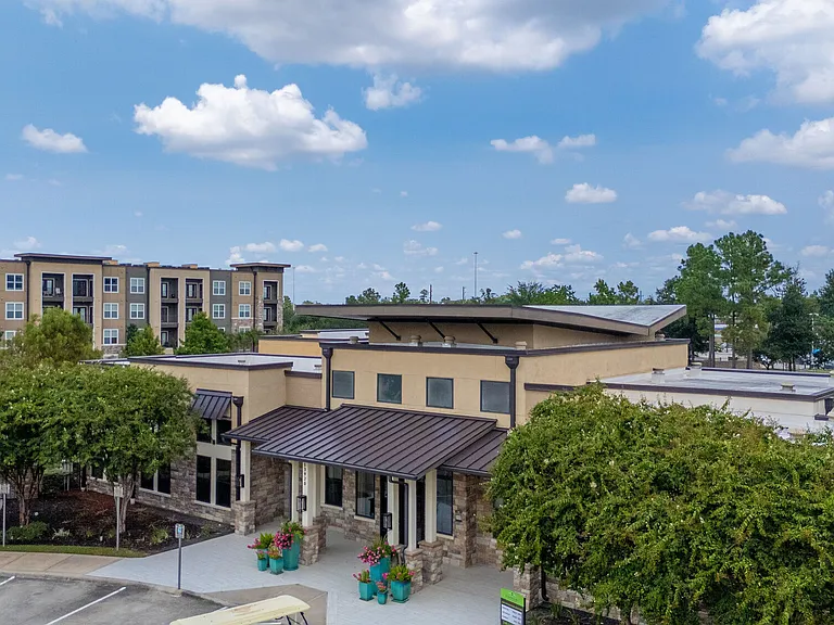 Highpoint at Cypresswood — Photo 12