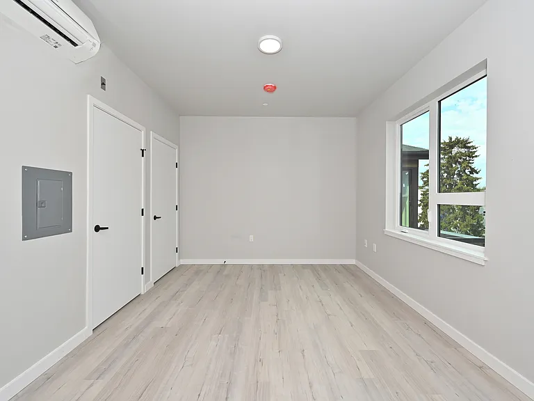 Clara Apartments — Photo 96